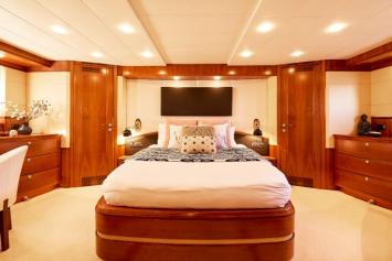 Yachtcharter Oceans 5 3cab cabin