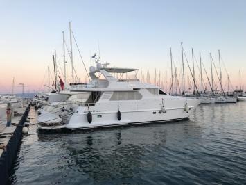 Yachtcharter Moonen65