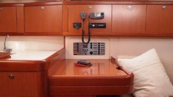 Yachtcharter Oceanis43 10