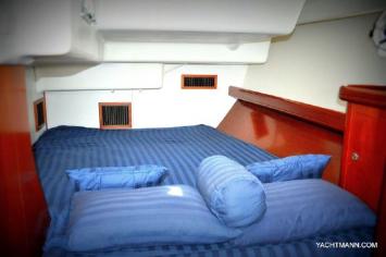 Yachtcharter Oceanis 437 4cab cabin