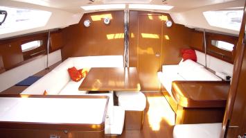 Yachtcharter Oceanis46 10