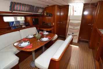 Yachtcharter Oceanis461 7