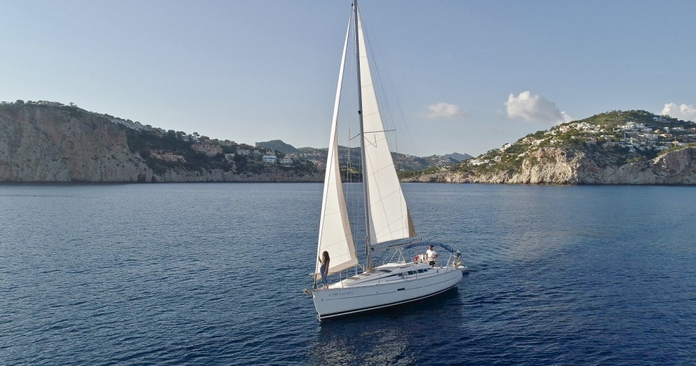 Yachtcharter Oceanis Clipper 484 top