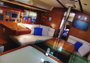 Yachtcharter Sun Odyssey 39i 2Cab salon