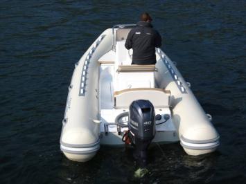 Yachtcharter lomac 580 ok back