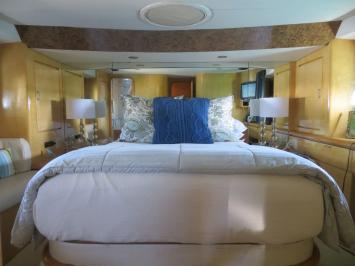 Yachtcharter Vitech 72 4cab bed