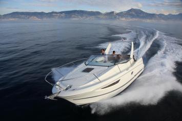 Yachtcharter Leader 8 1cab top