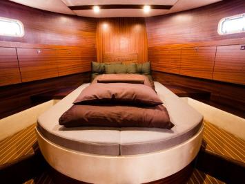 Yachtcharter Nautiner 40.2 AFT 2cab cabin