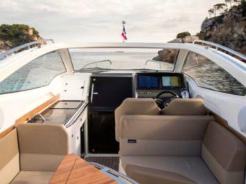 Yachtcharter Nimbu Weekender W9 T 1cab cockpit