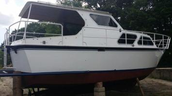 Yachtcharter Cascaruda Sportsman 1cab