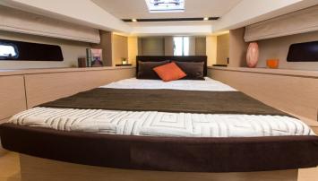 Yachtcharter Prestige 420 Fly 2cab cabin
