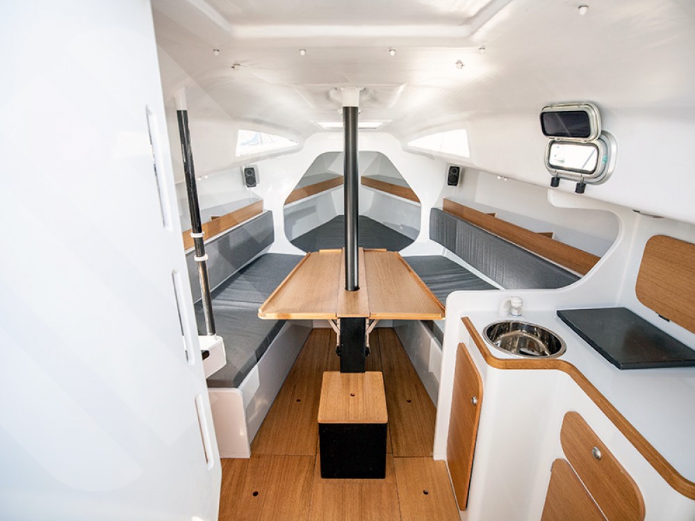 Yachtcharter MMW 33 3cab inner