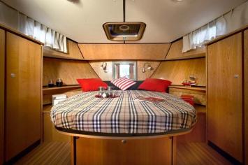 Yachtcharter Linssen 33.9 Sedan 2cab cabin
