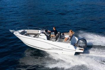 Yachtcharter Jeanneau Cap Camarat 6.5 CC