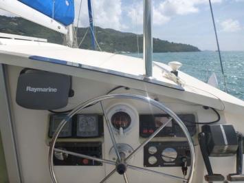 Yachtcharter Marquises 56 4cab cockpit