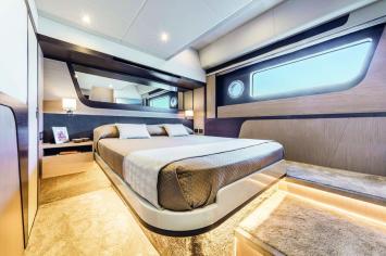 Yachtcharter Absolute 47 FLY 3cab cabin