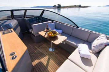 Yachtcharter Supreme 27 p