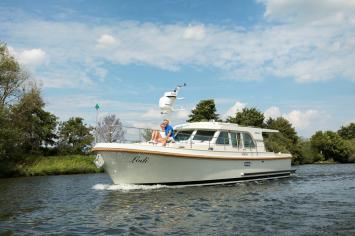 Yachtcharter Linssen Grand Sturdy 40.0 Sedan 2cab top