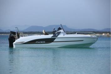 Yachtcharter Flyer 6.6 Sundeck side