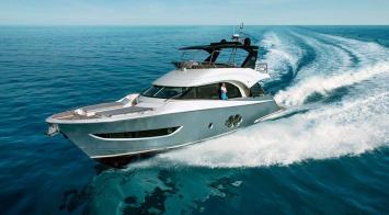 Yachtcharter MCY66_top