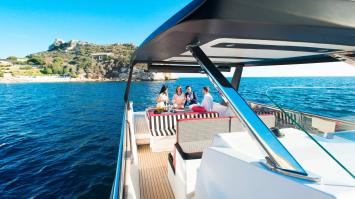 Yachtcharter Luxi 33_extr