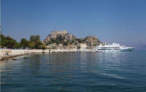 Naok Yacht Club