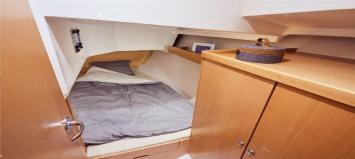 Yachtcharter sun Odyssey 318 2cab Cabin