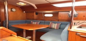 Yachtcharter Sun Odyssey 36.2 cab 3 Salon