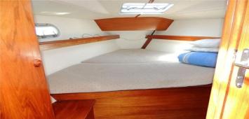 Yachtcharter sun odyssey 37.1 3cab Cabin