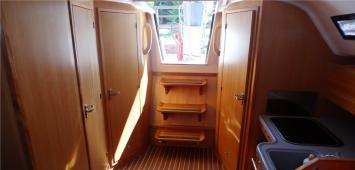 Yachtcharter Maxus 33.1 RS 3Cab Ladder