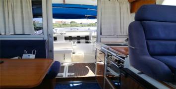 Yachtcharter Nimbus 280 Coupe 2 cab interior