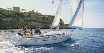 Yachtcharter Bavaria 36 cruiser 3cab top