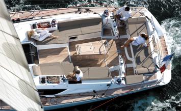 Yachtcharter Jeanneau 57 5 Cab Top