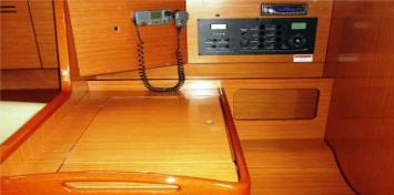 Yachtcharter beneteau cyclades 50.5 Cockpit