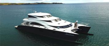 Yachtcharter Sunreef 70 Power Top