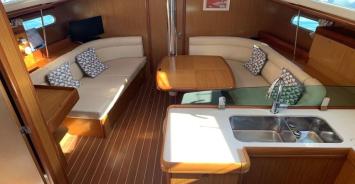 Yachtcharter Sun Odyssey 39 i perfomance 3Cab Salon