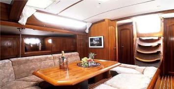 Yachtcharter Sun Odyssey 42.3 3cab Salon