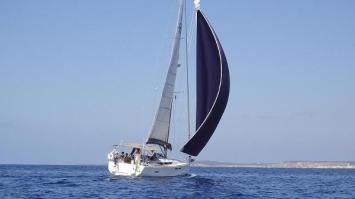 Yachtcharter jeanneau sun odyssey 439 Cab 1 Outer