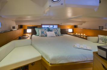 Yachtcharter Sun Odyssey 44 DS Cab 3 cabin