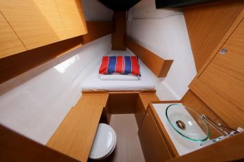 Yachtcharter Dufour 48 Catamaran cab 5 Cabin2