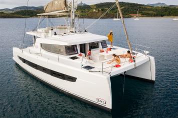 Yachtcharter Bali 4.8 Cab 4 Top