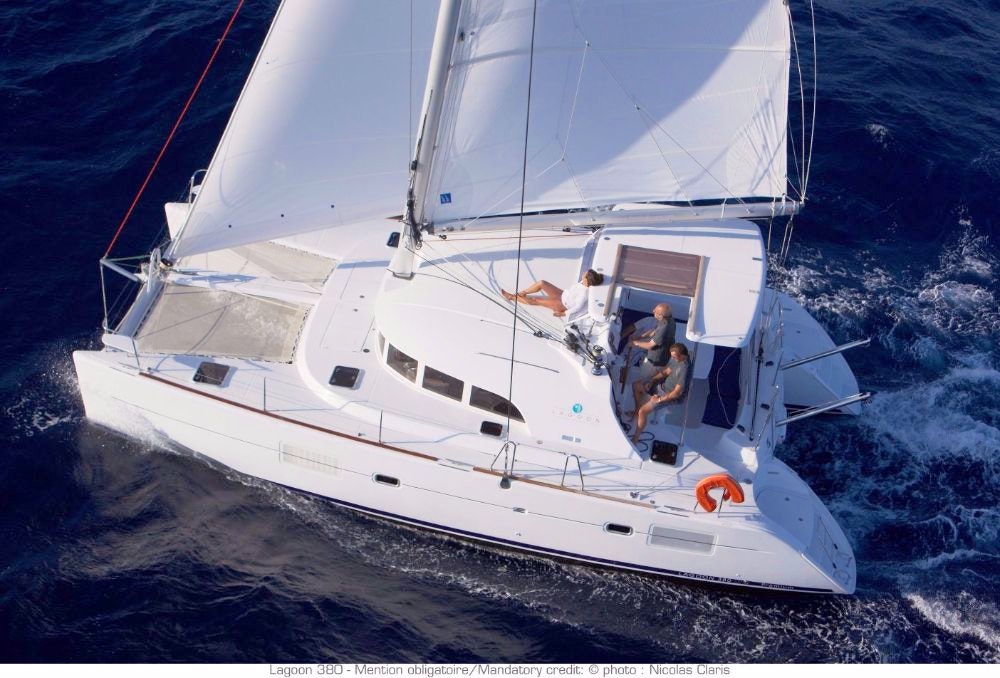 Yachtcharter Lagoon 380 Cab 4 Top