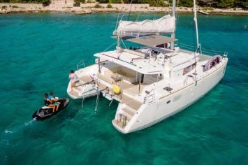 Yachtcharter lagoon 450 cab Top