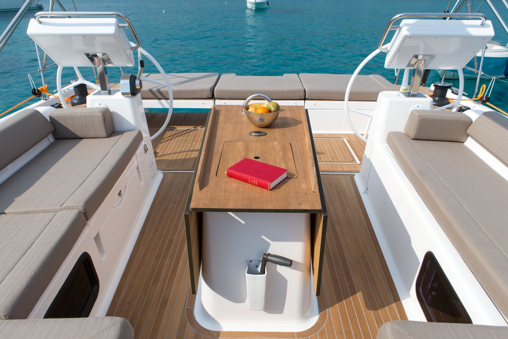 Yachtcharter Dufour 56 Exclusive Cab 4 Deck