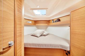 Yachtcharter Elan 40.1 cab 3 cabin