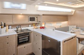 Yachtcharter BavariaC45Style 3cab 2