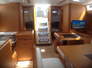 Yachtcharter SunOdyssey519 6