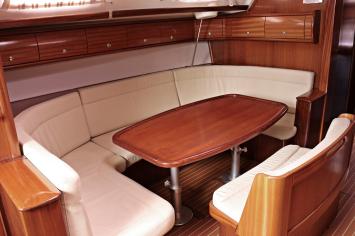 Yachtcharter Bavaria49 9