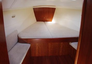 Yachtcharter Eminence40 9