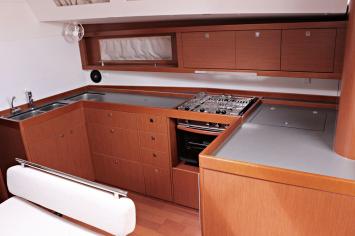 Yachtcharter Oceanis48 5Cab 11